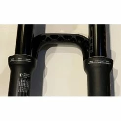 Rock-shox Fourche ROCKSHOX Pike RCT3 Solo Air 27.5" 140mm Boost 15x110mm -Promos Vélo Boutique fourche rockshox pike rct3 solo air 275 140mm boost 15x110mm 3