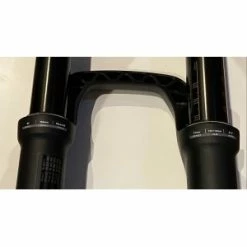 Rock-shox Fourche ROCKSHOX Revelation RC 27.5" 150mm Boost 15x110mm 10 Rock-shox Fourche ROCKSHOX Revelation RC 27.5" 150mm Boost 15x110mm -Promos Vélo Boutique fourche rockshox revelation rc 275 150mm boost 15x110mm 1 3