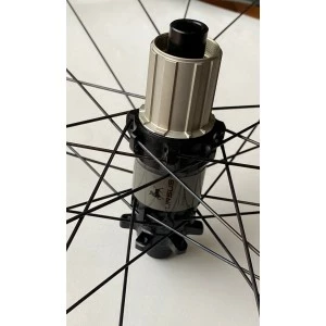 Paire De Roues URSUS ALCOR Disque 29p 15/100 & 12/142mm 4 Paire De Roues URSUS ALCOR Disque 29p 15/100 & 12/142mm – Image 2